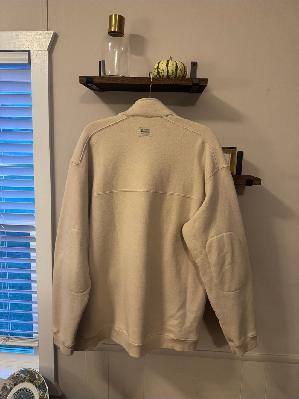 Like new! Columbia Men’s Quarter-Zip Fleece Pullover w/ elbow patches LARGE